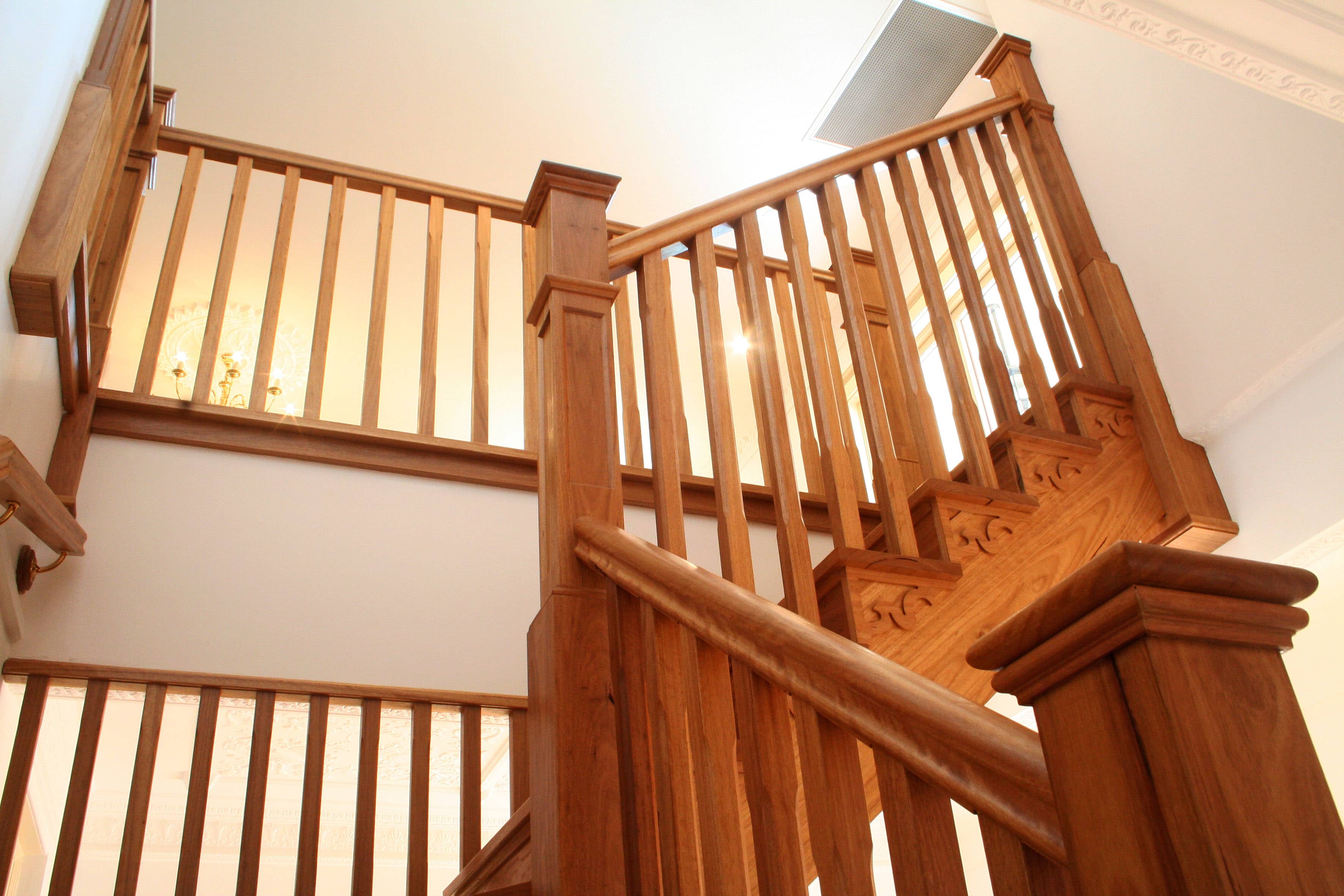 Traditional Staircase Design • Timber Design • Earlwood